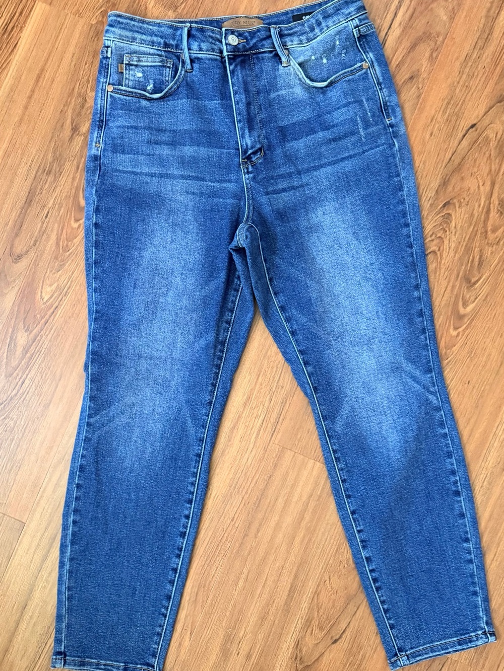 Judy Blue Slim Fit Medium Wash Woman’s 13/31 Denim Jeans